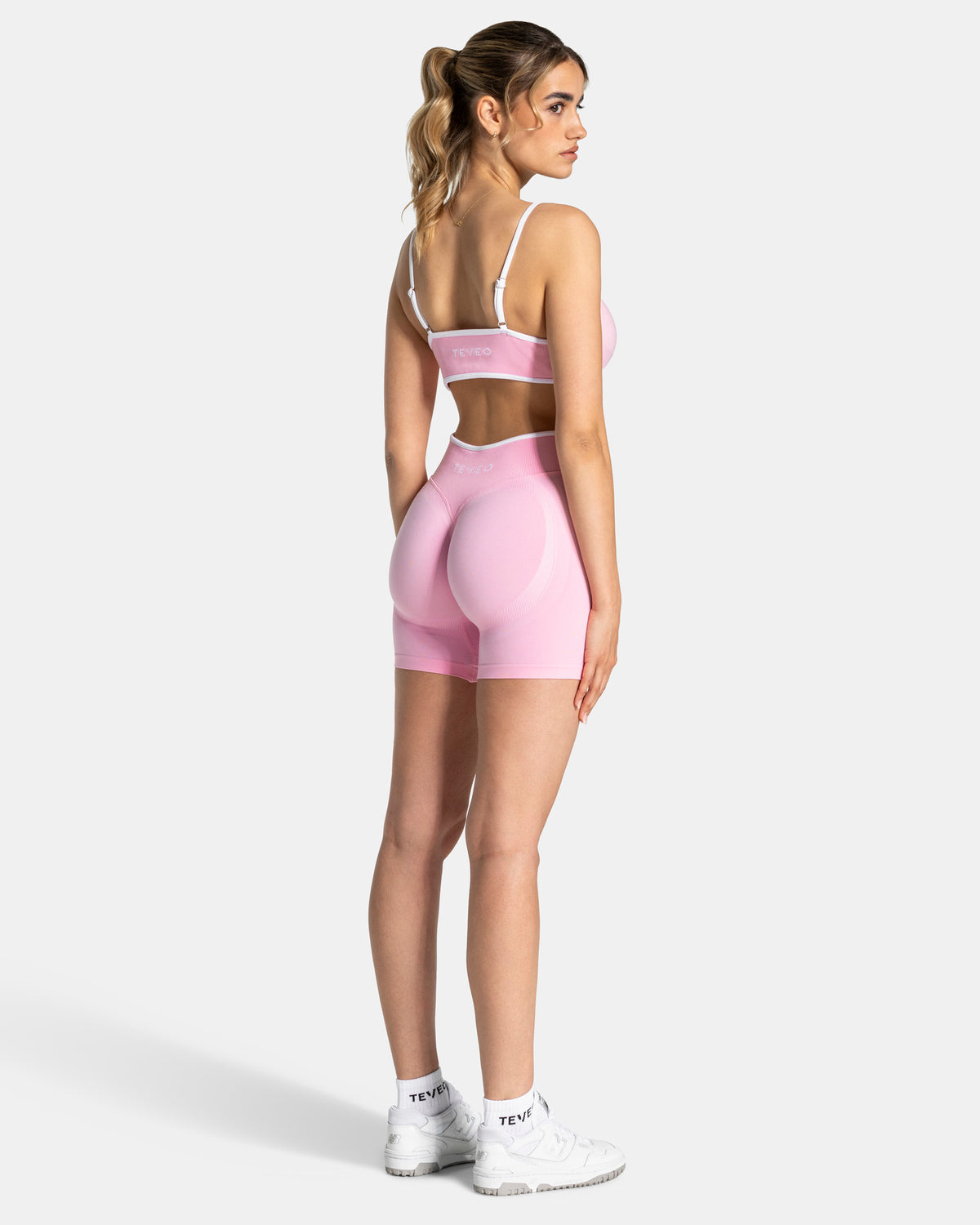 Contrastline Sculpt Scrunch Shorts ‘True Pink’