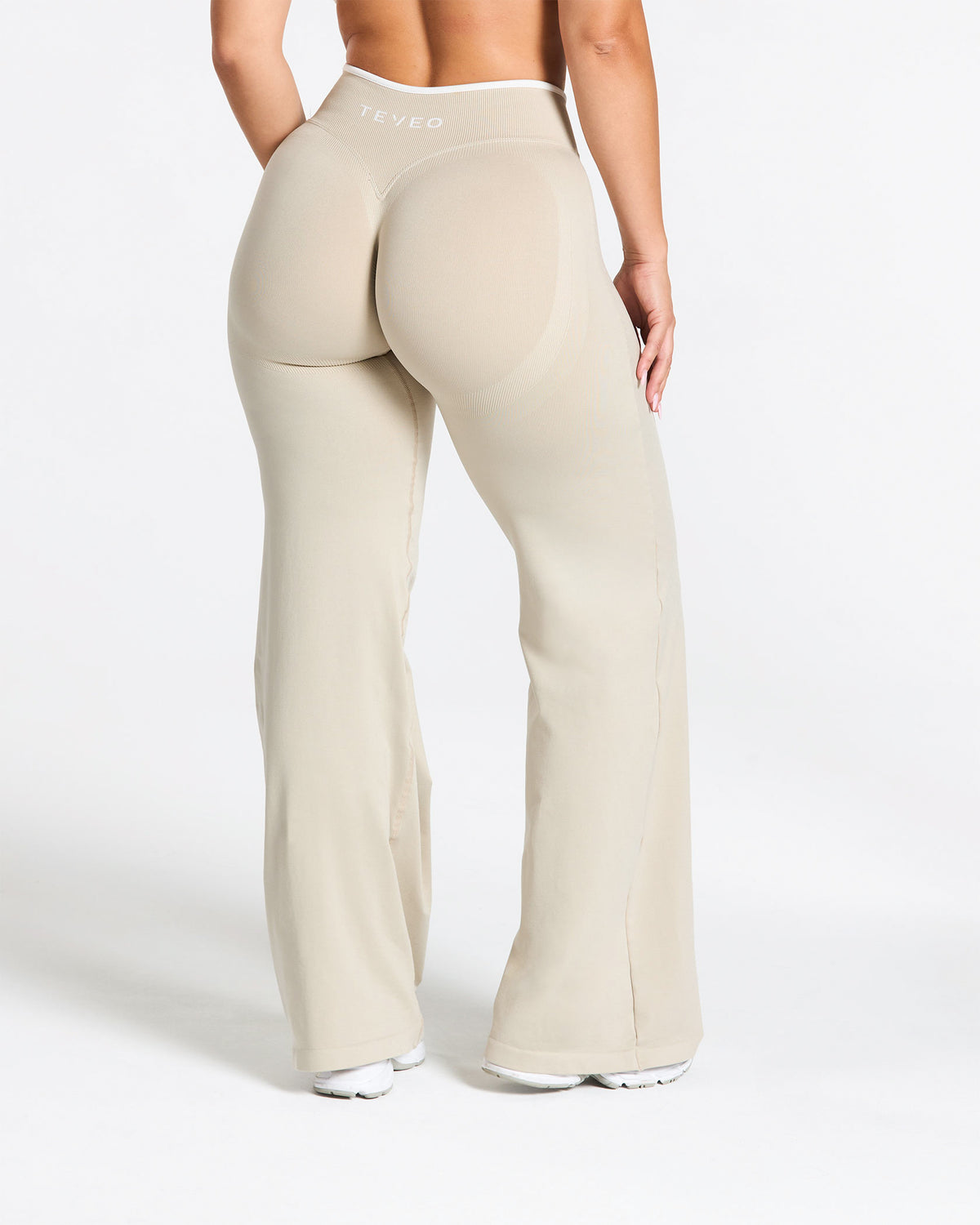 Pantalon Straight Leg Sculpt Scrunch Contrastline coupe longue « Cream »