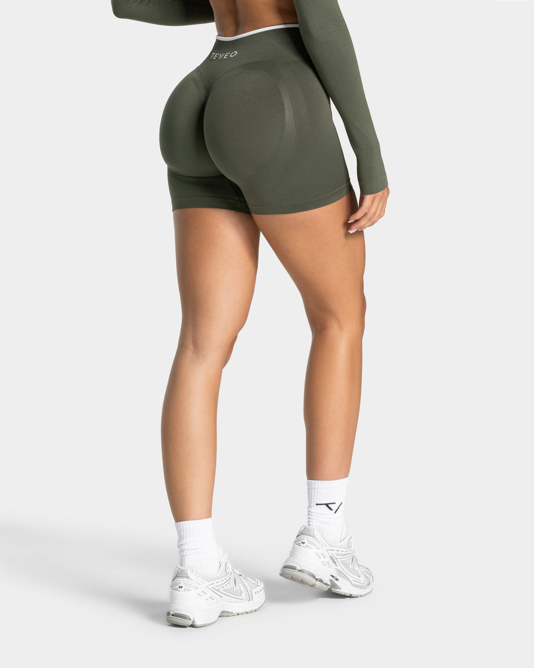 Shorts Contrastline Sculpt Scrunch «caqui»