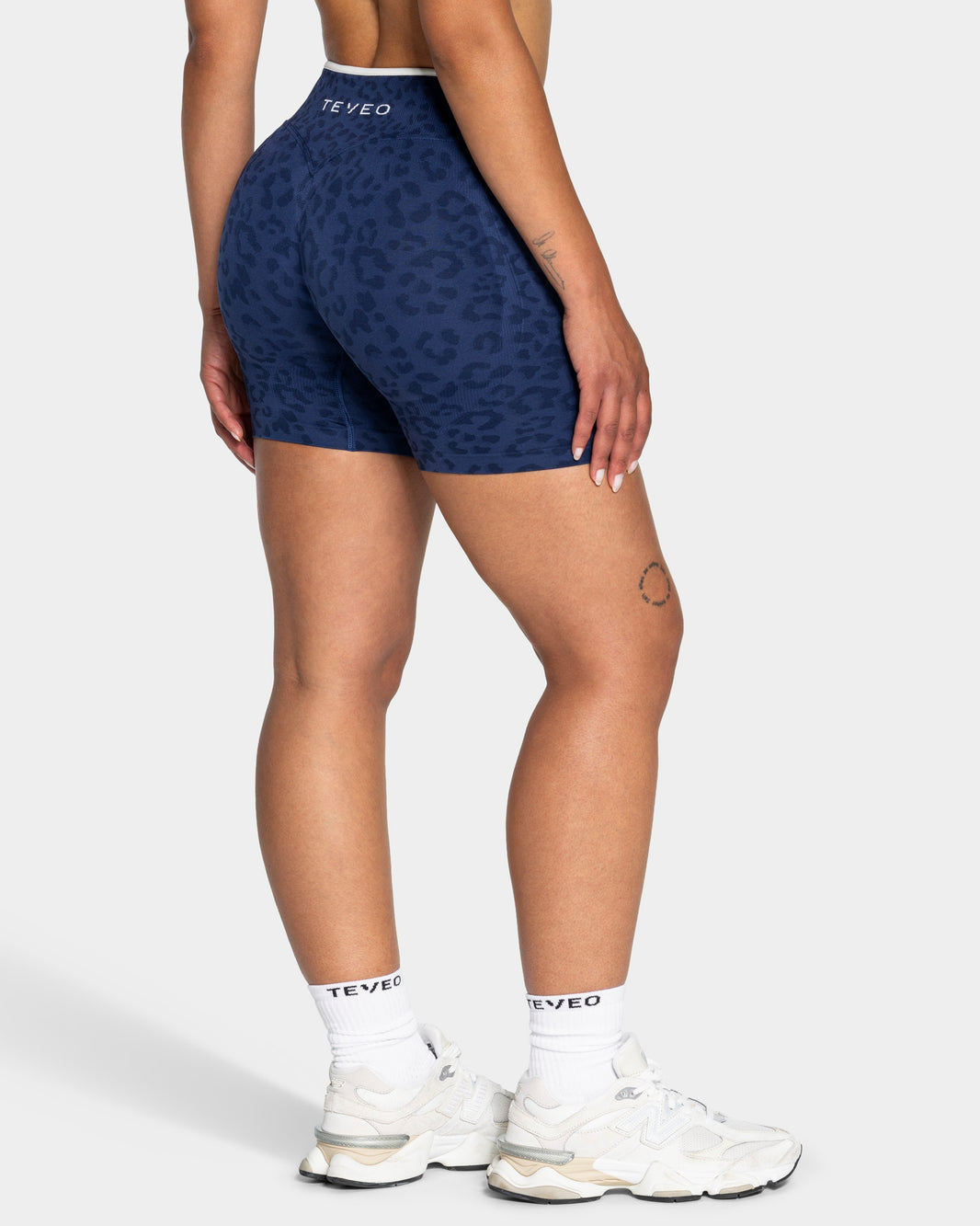 Contrastline Shorts ‘Dark Blue Leopard’