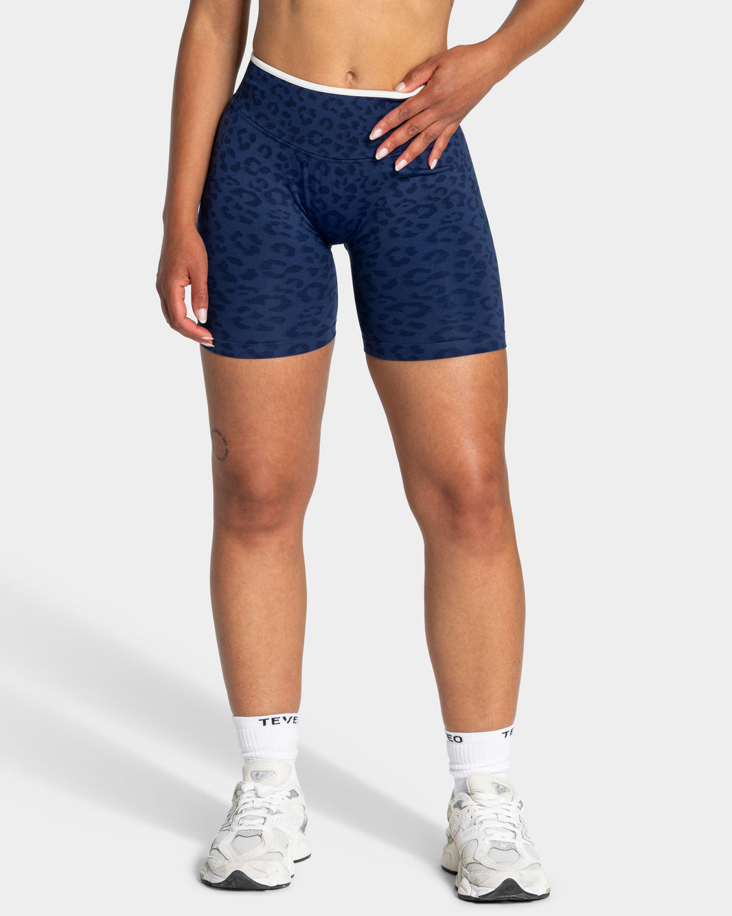 Contrastline Shorts ‘Dark Blue Leopard’