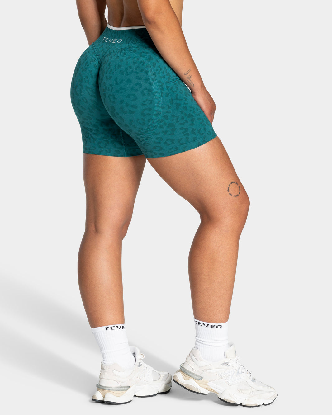 Contrastline Shorts ‘Petrol Leopard’