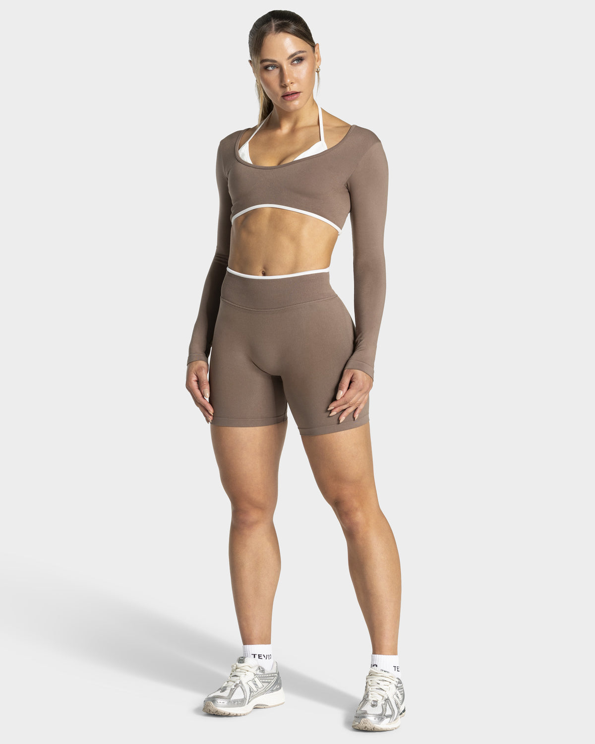 Contrastline Shorts ‘Mocha’