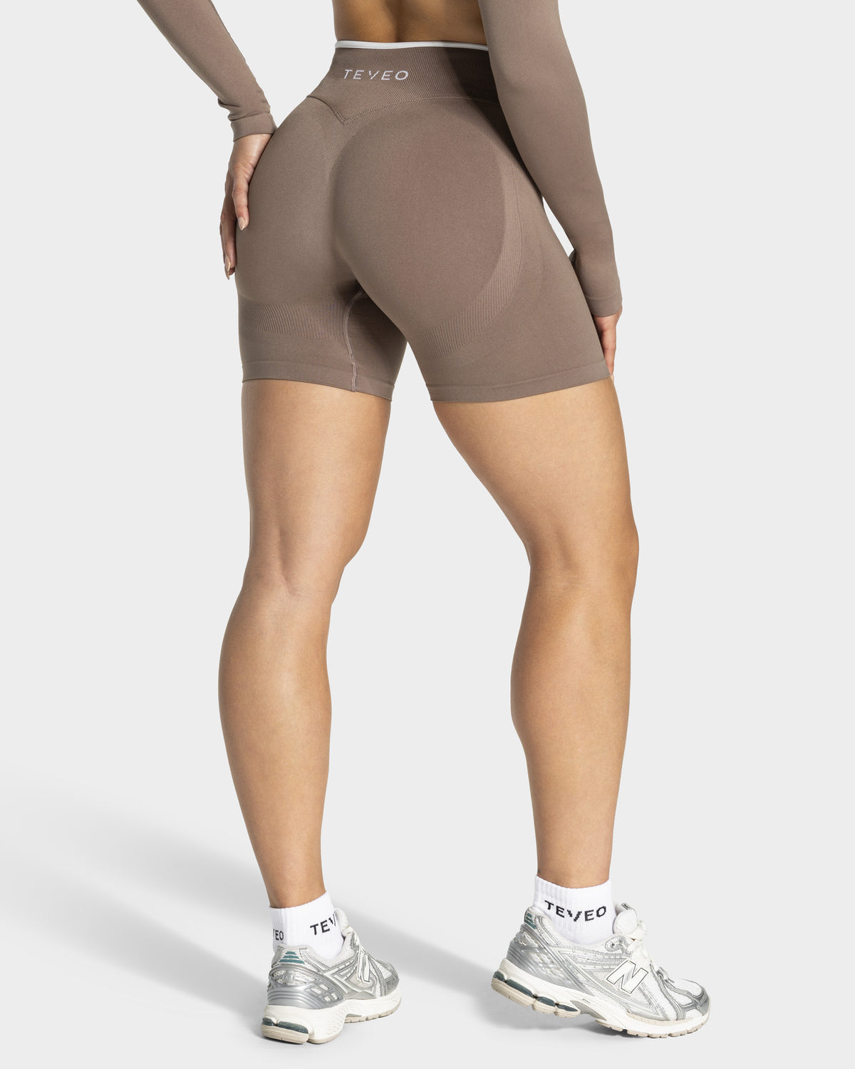 Contrastline Shorts ‘Mocha’