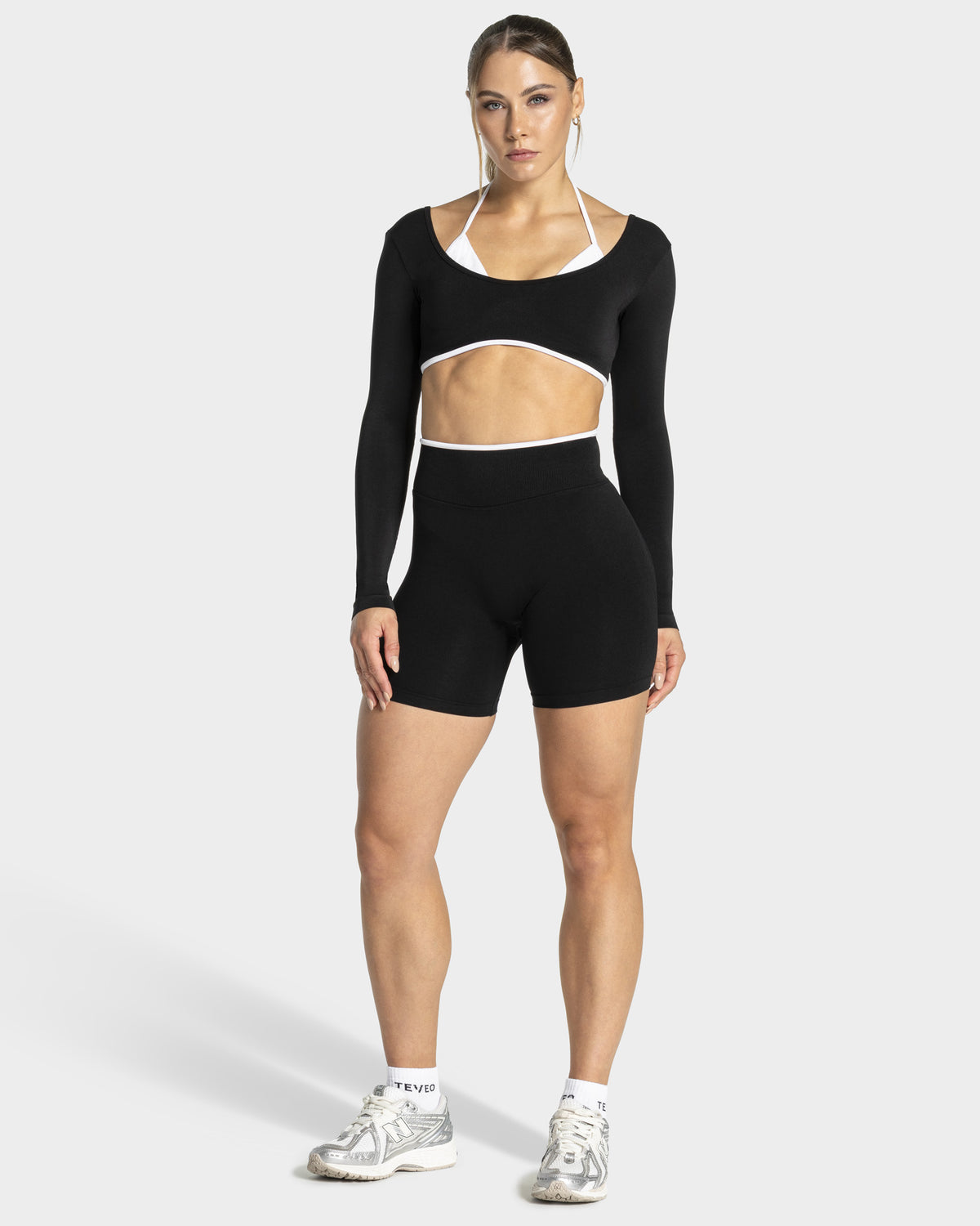 Contrastline Shorts ‘Black’