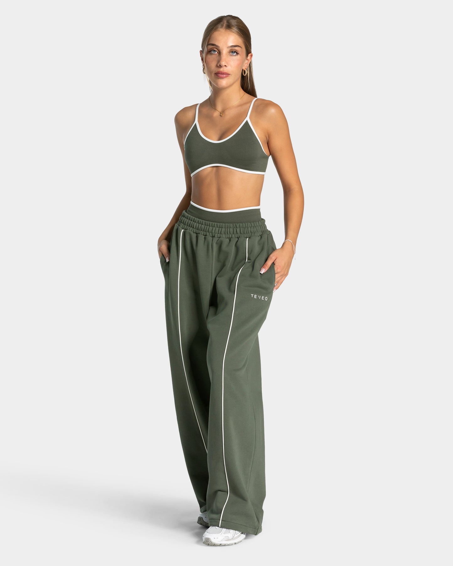Contrastline Wide Leg Joggers ‘Khaki’