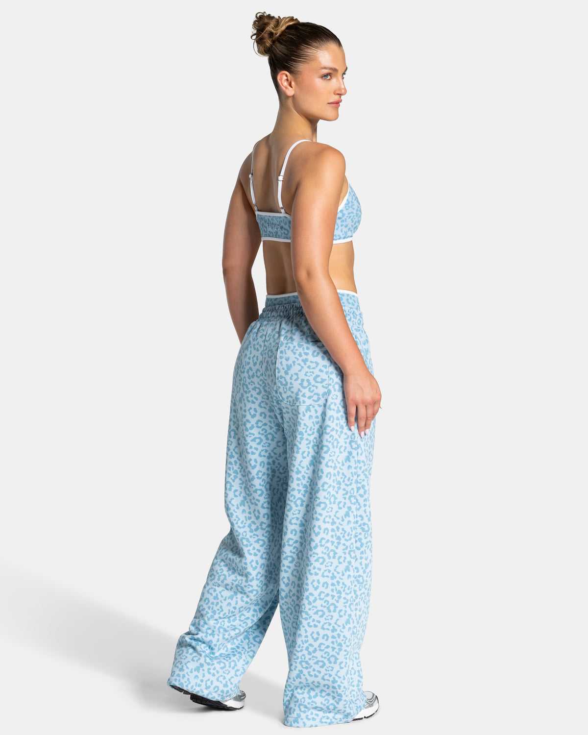 Contrastline Wide Leg Joggers ‘Baby Blue Leopard’