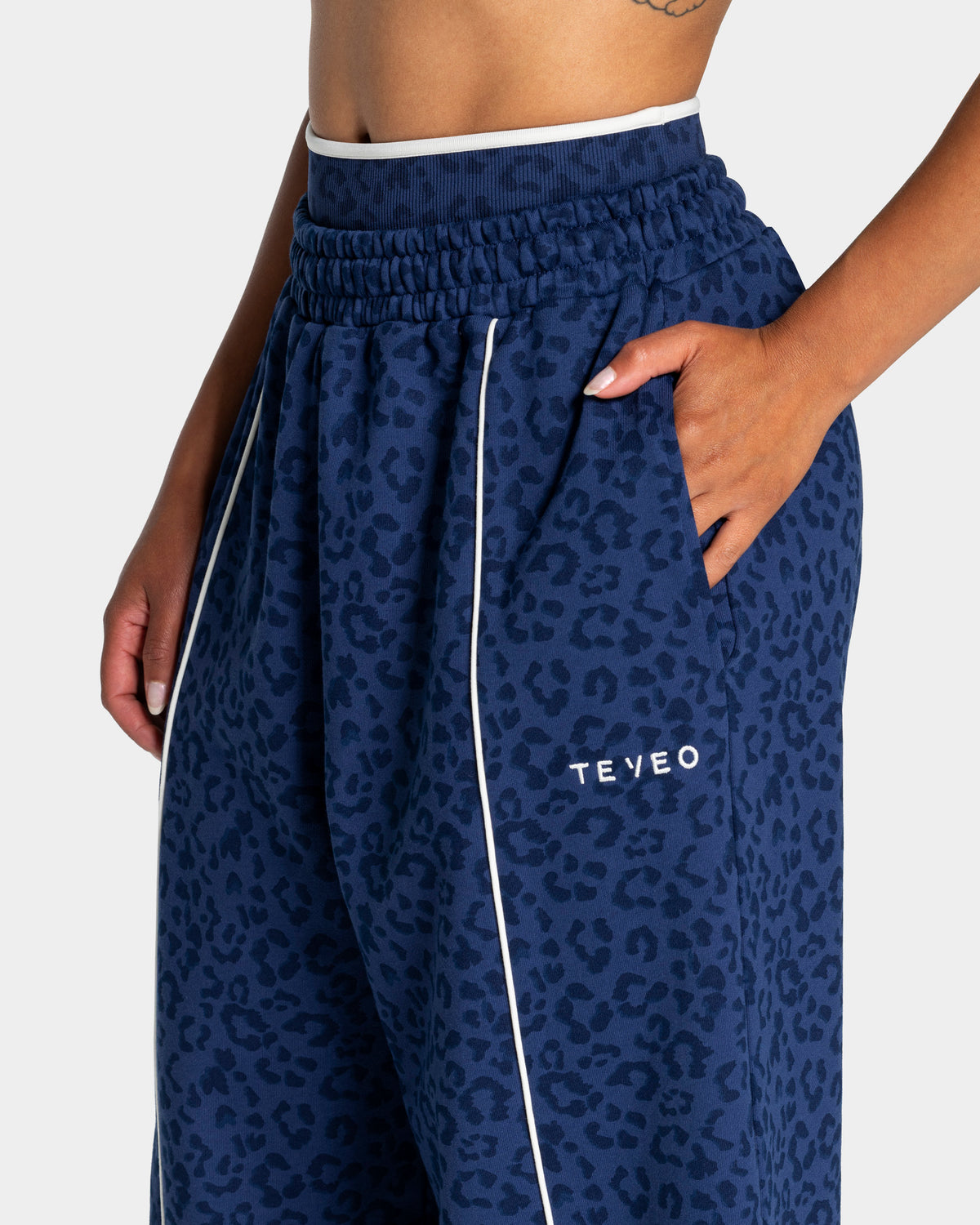 Contrastline Wide Leg Joggers ‘Dark Blue Leopard’