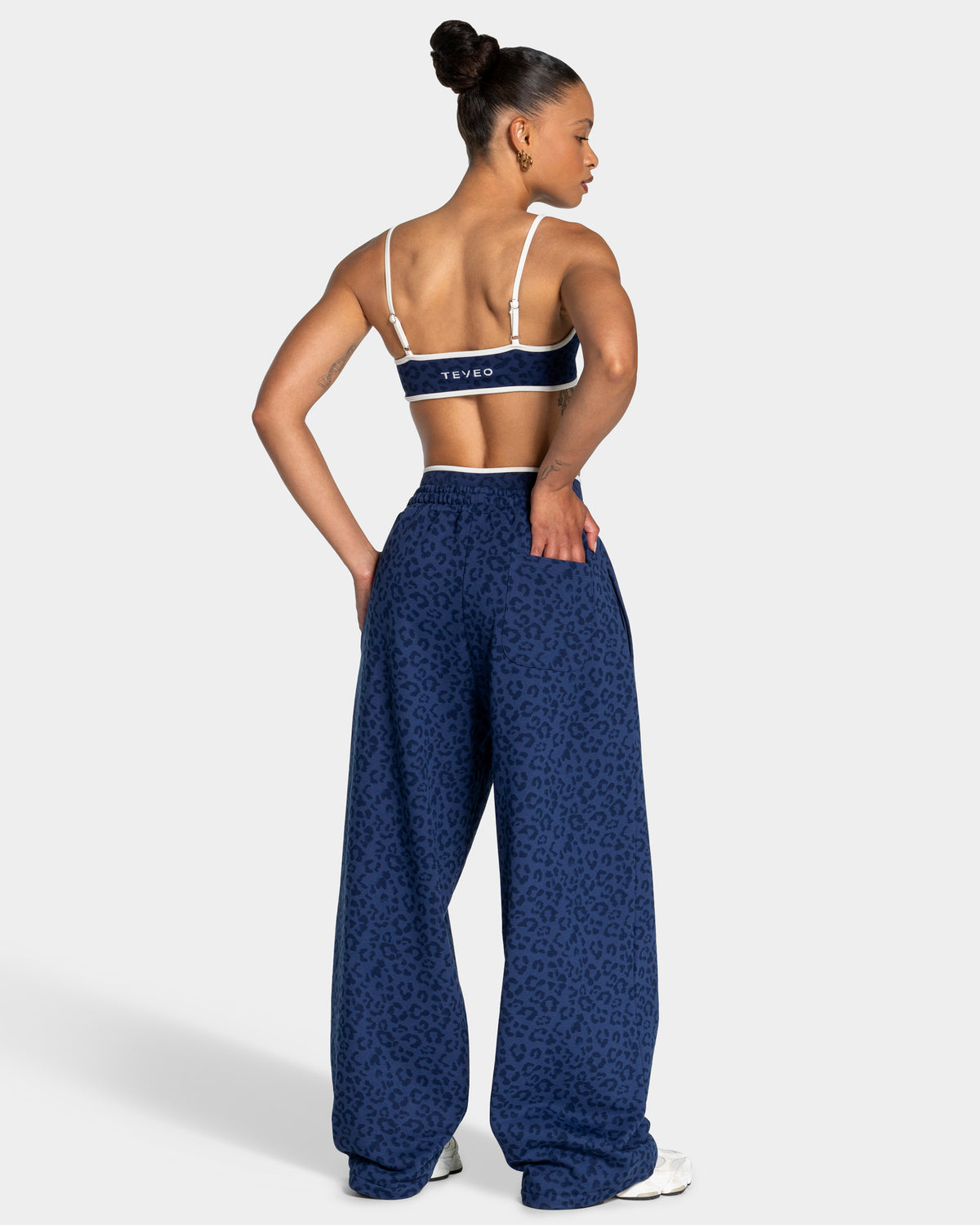 Contrastline Wide Leg Joggers ‘Dark Blue Leopard’