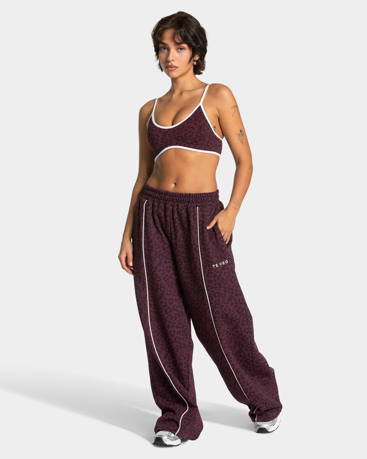 Contrastline Wide Leg Joggers ‘Merlot Leopard’