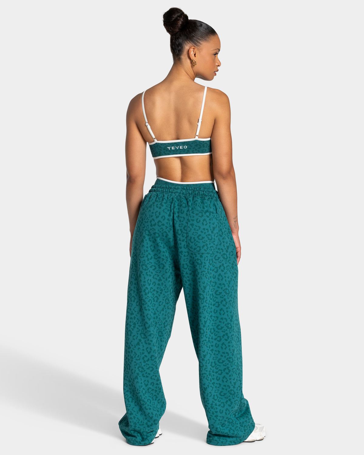 Contrastline Wide Leg Joggers ‘Petrol Leopard’