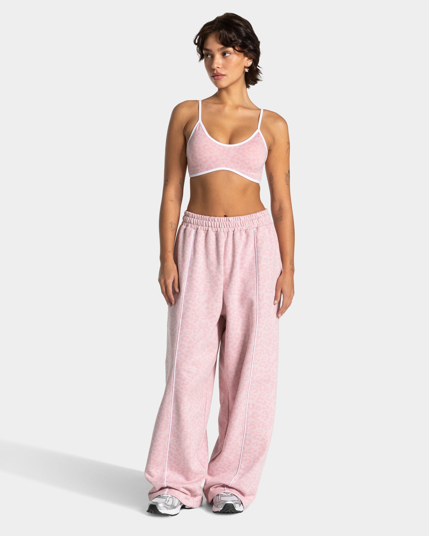 Contrastline Wide Leg Joggers ‘Light Pink Leopard Print’