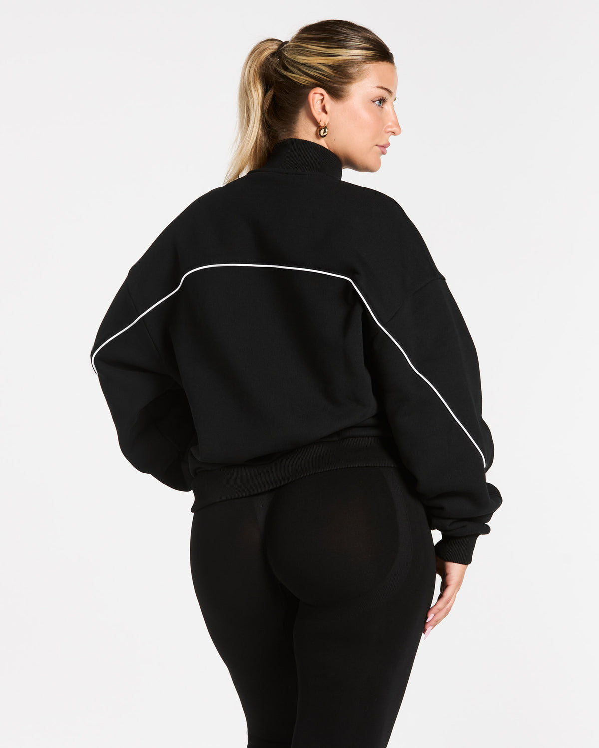 Contrastline Zip Sweater "Schwarz"
