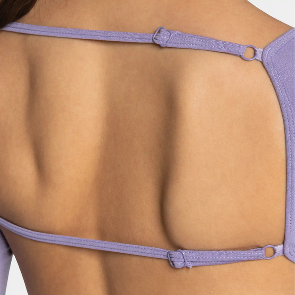 FEM_W_Backless_Longsleeve3_Träger