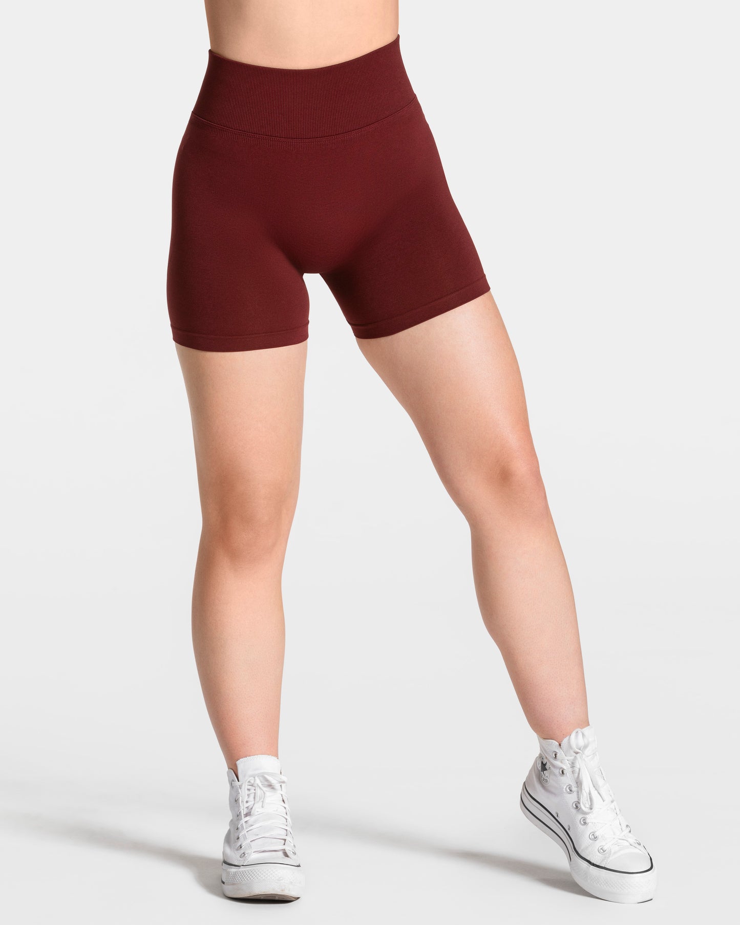 Femme Sculpt Scrunch Short "Weinrot"