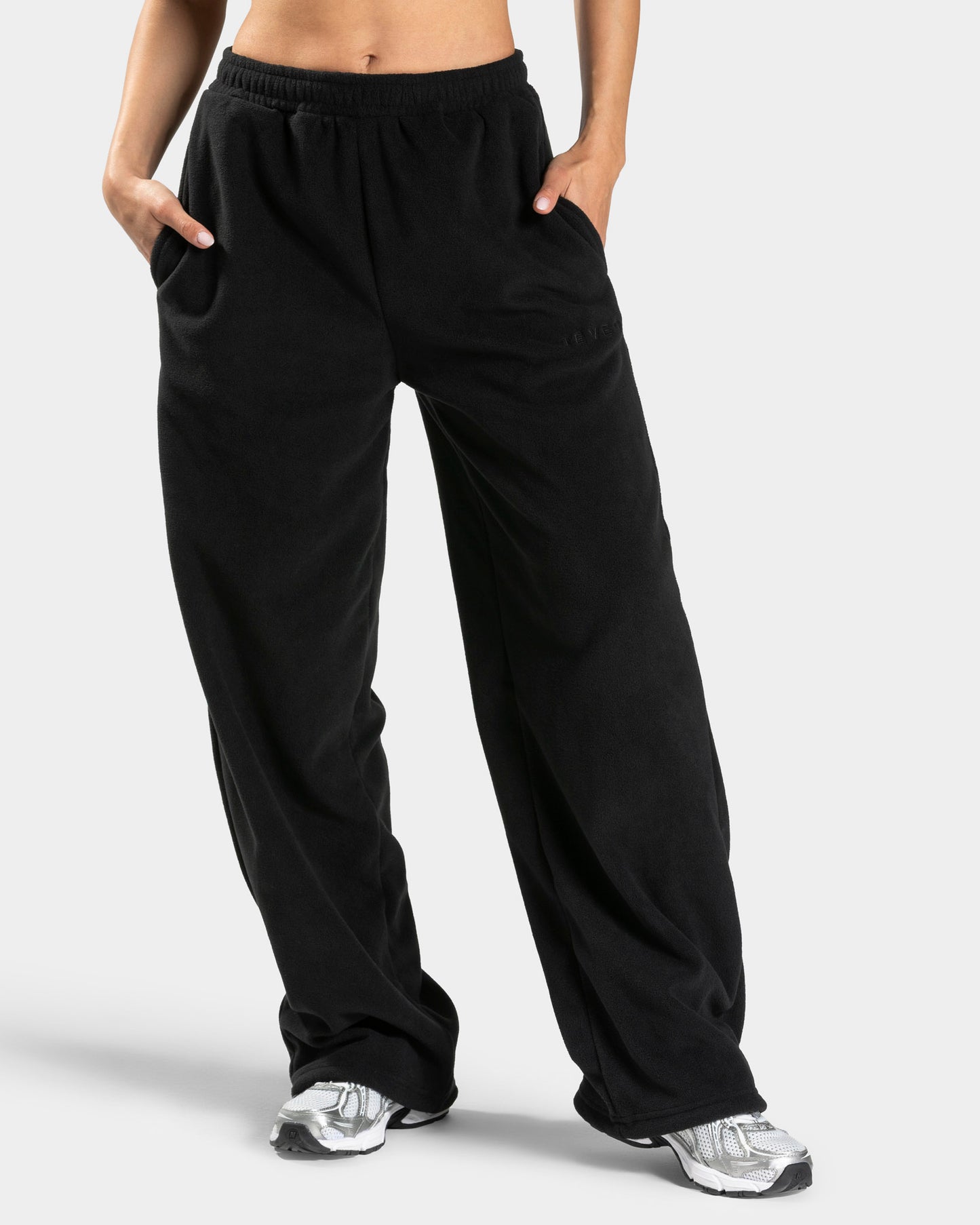 Fleece Straight Leg Joggers ‘Black’