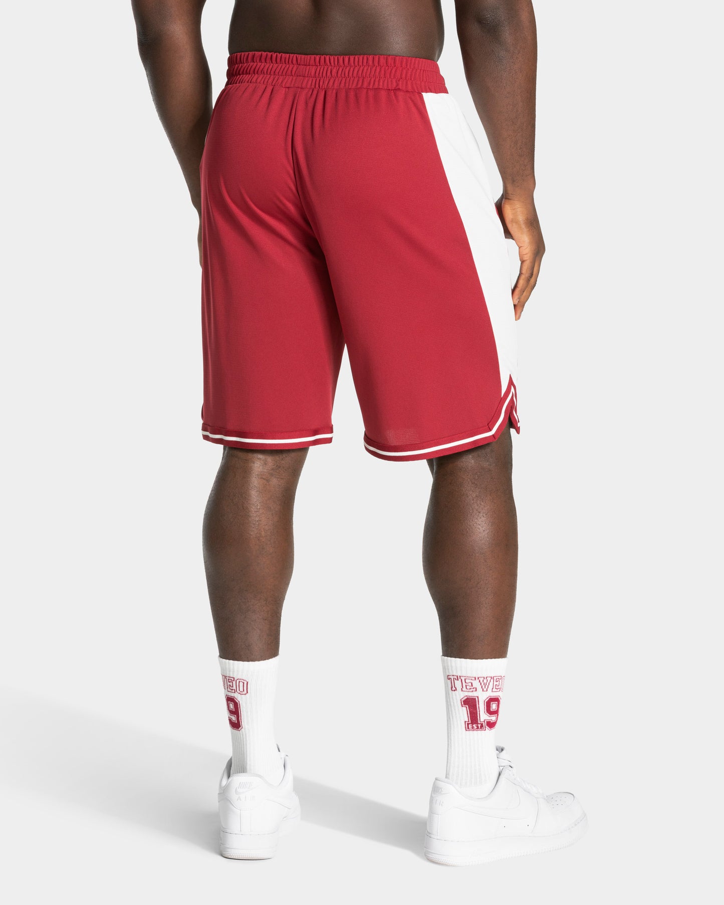 Shorts Football 9 Inch “Cranberry"