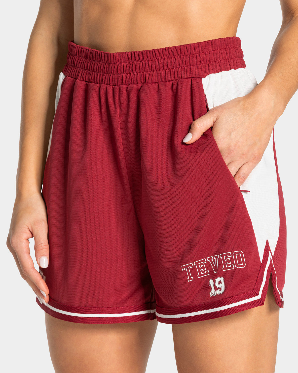 Football Shorts ‘Cranberry’