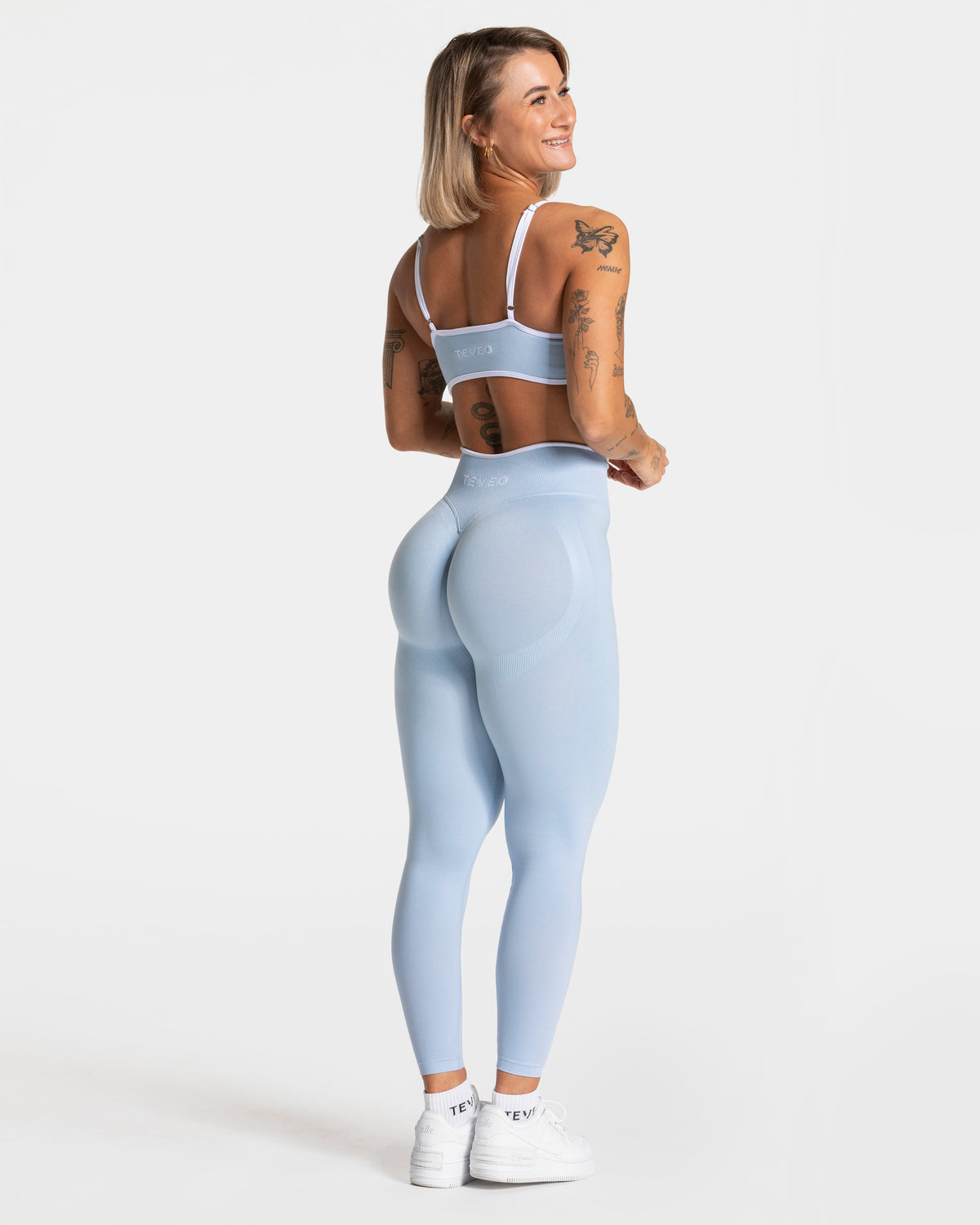 Contrastline Sculpt Scrunch Leggings ‘Baby Blue’