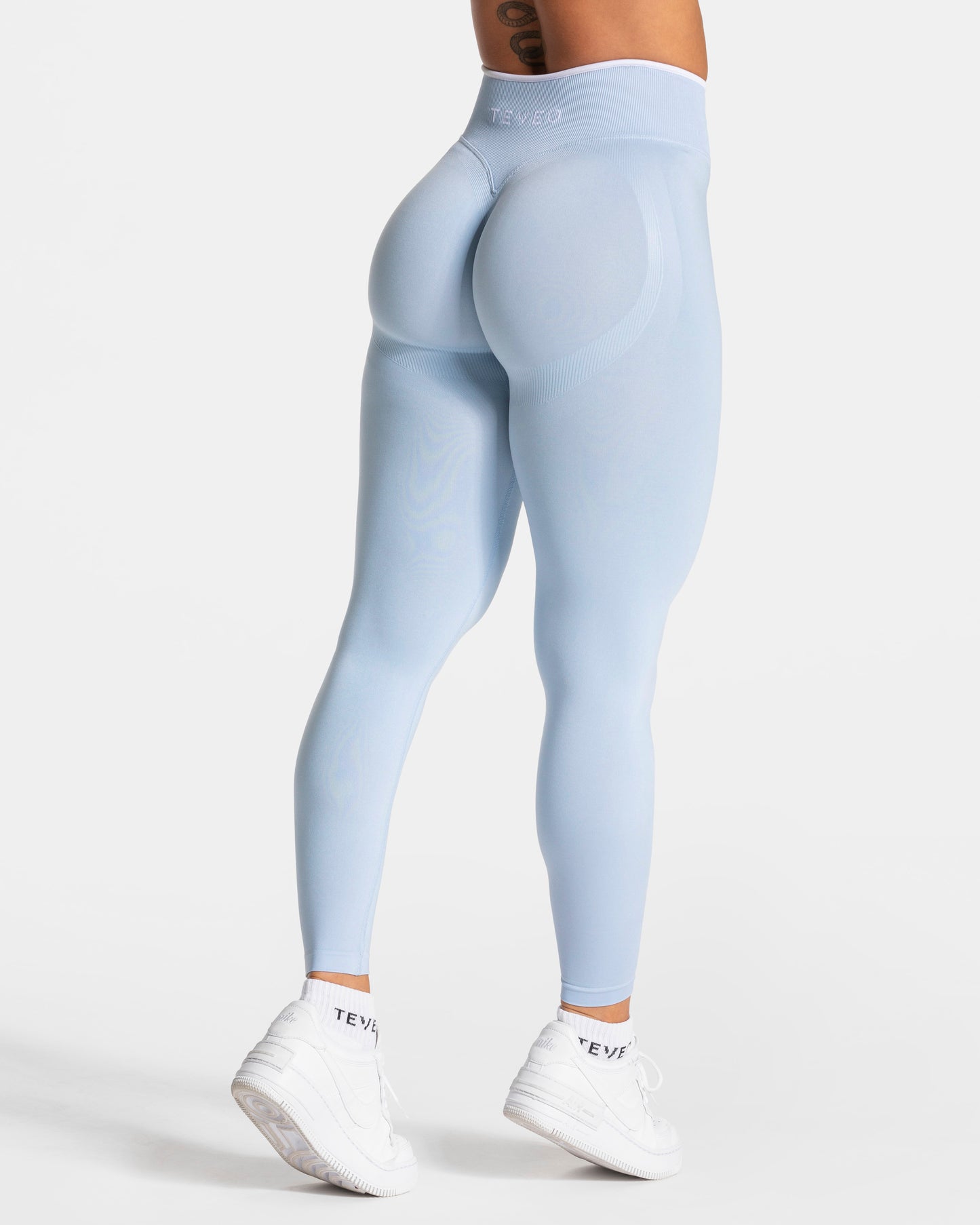 Legginsy Contrastline Sculpt Scrunch „Jasnoniebieski”
