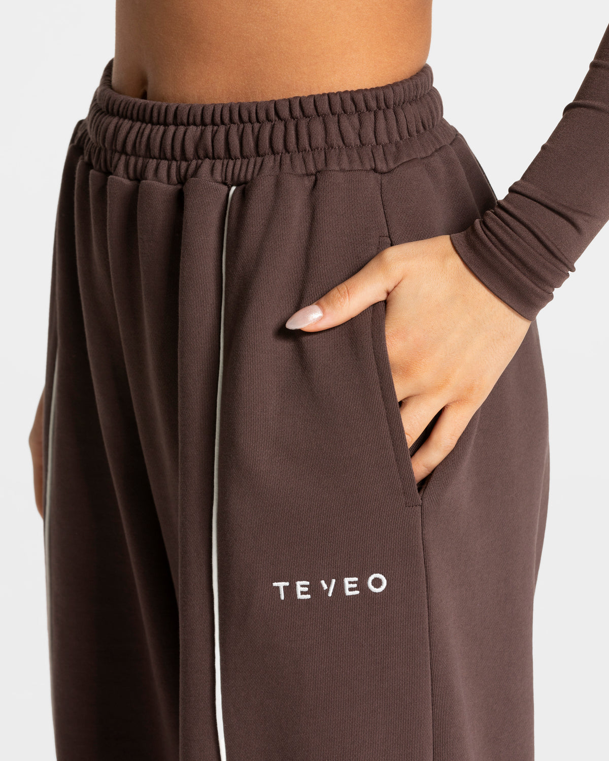 Contrastline Wide Leg Joggers ‘Espresso’