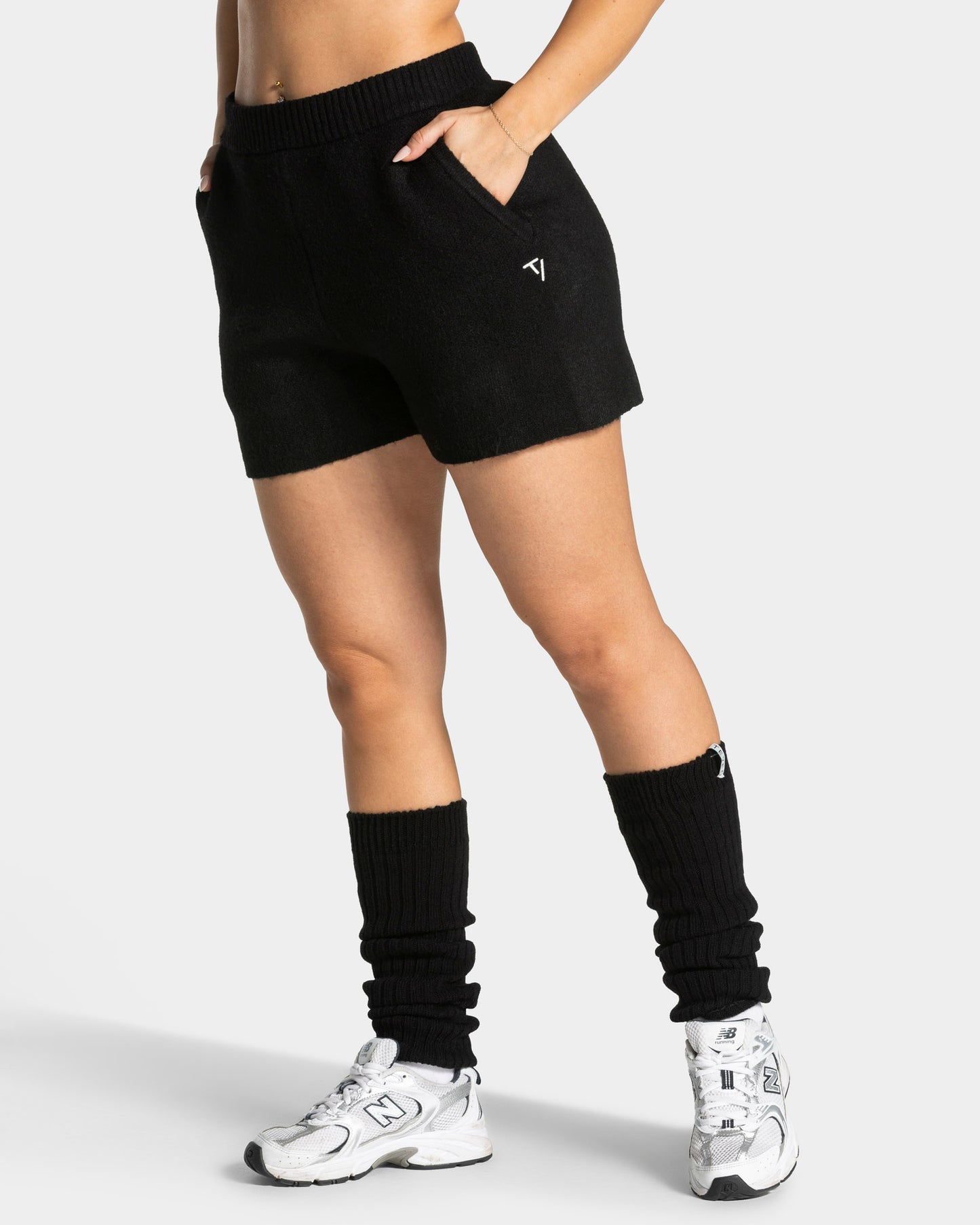 Knit Shorts "Schwarz"