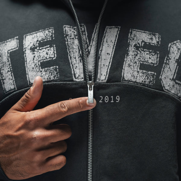 LAY_M_Hoodie2_Logo