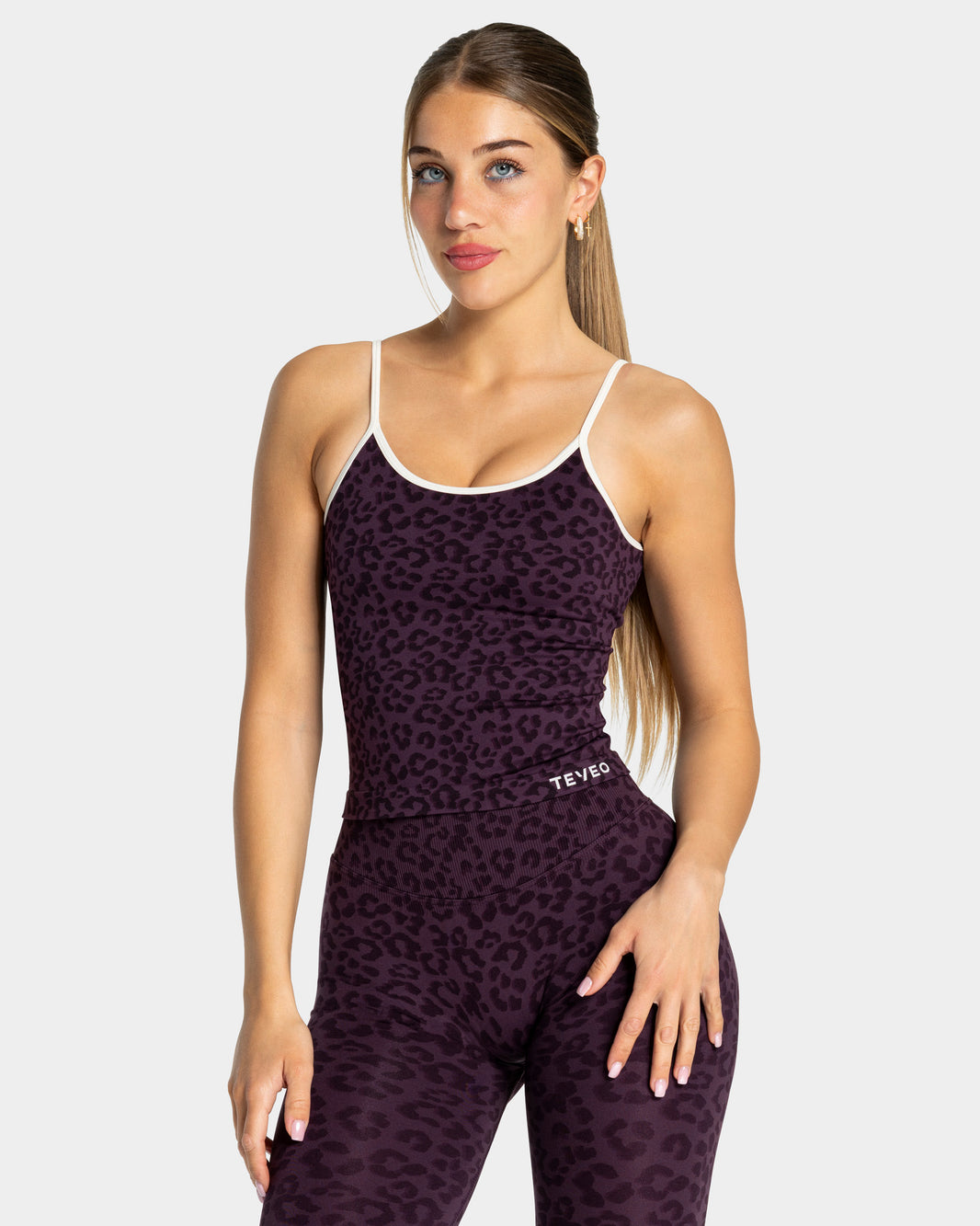 Top Cami Contrastline “Stampa leopardata Blackberry"