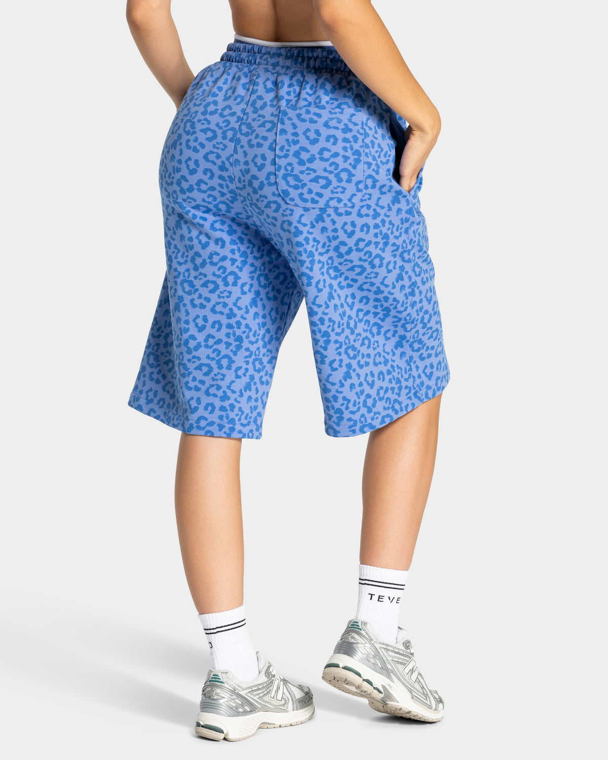 Contrastline Oversized Jorts ‘Azure Leopard Print’