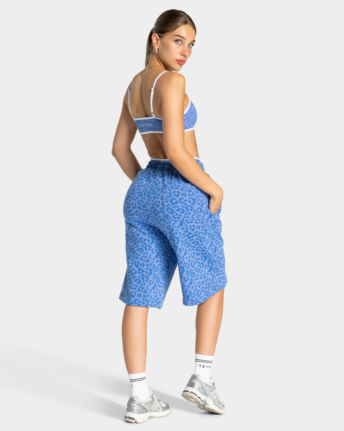 Contrastline Oversized Jorts ‘Azure Leopard Print’