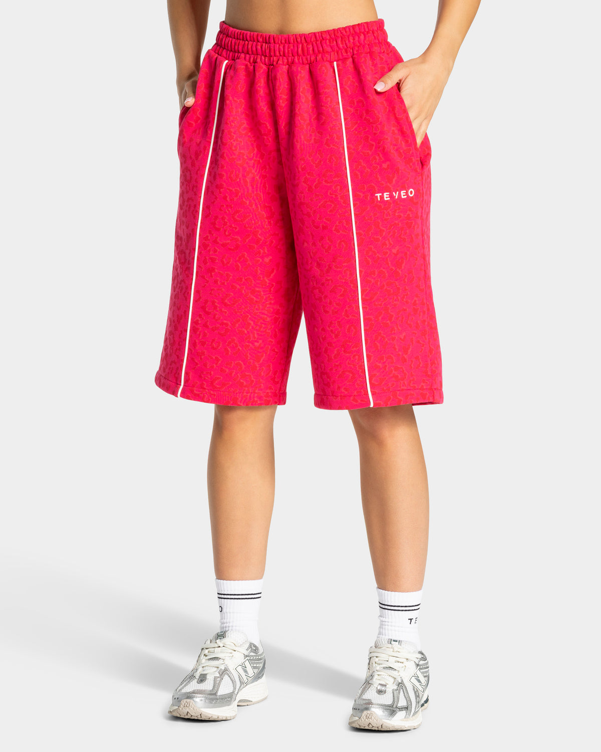 Contrastline Oversized Jorts ‘Berry Leopard Print’