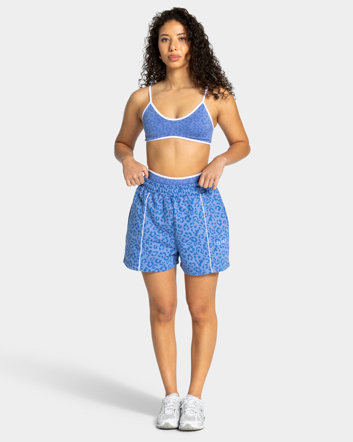 Contrastline Oversized Shorts ‘Azure Leopard Print’