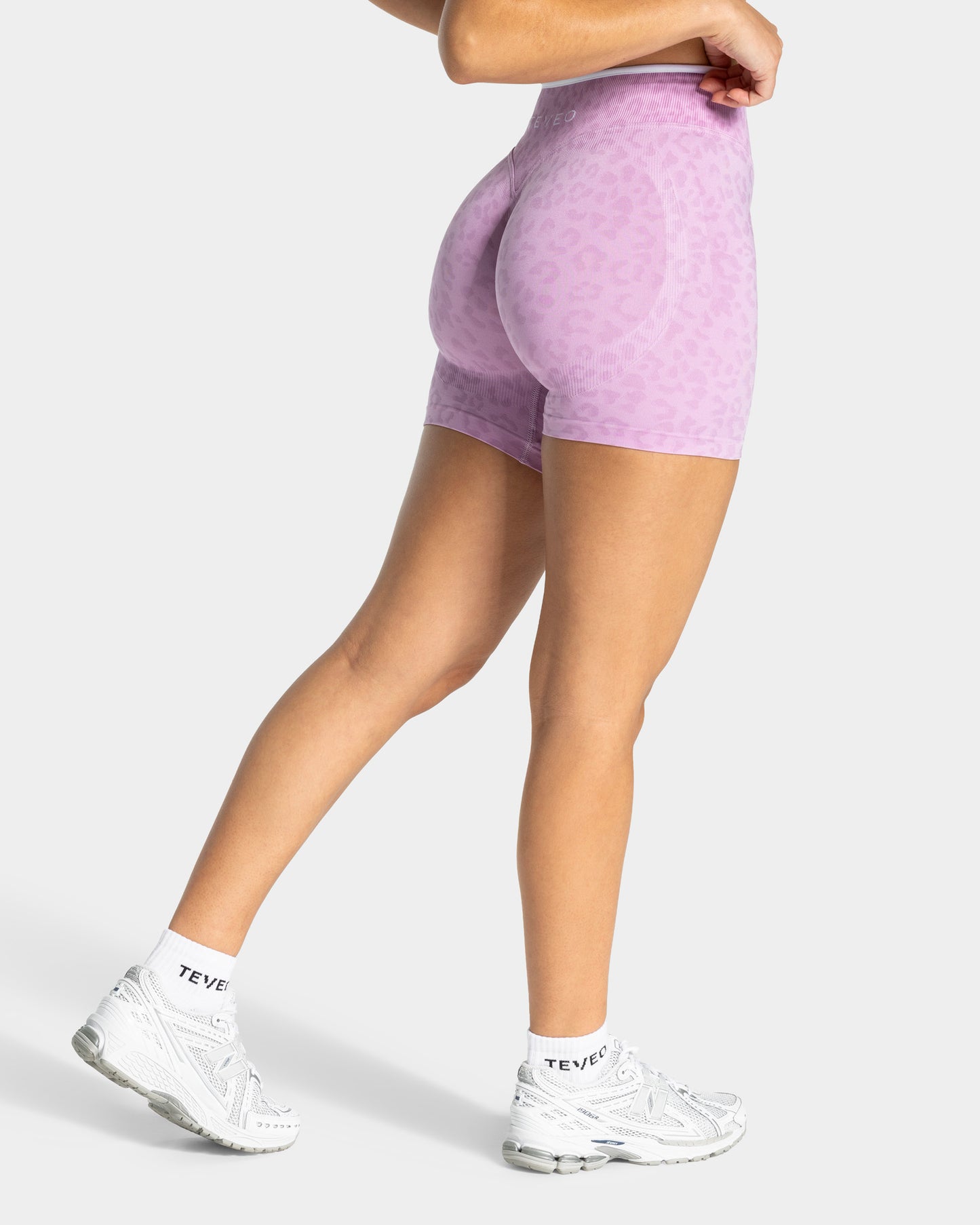 Contrastline Sculpt Scrunch Shorts ‘Orchid Leopard Print’