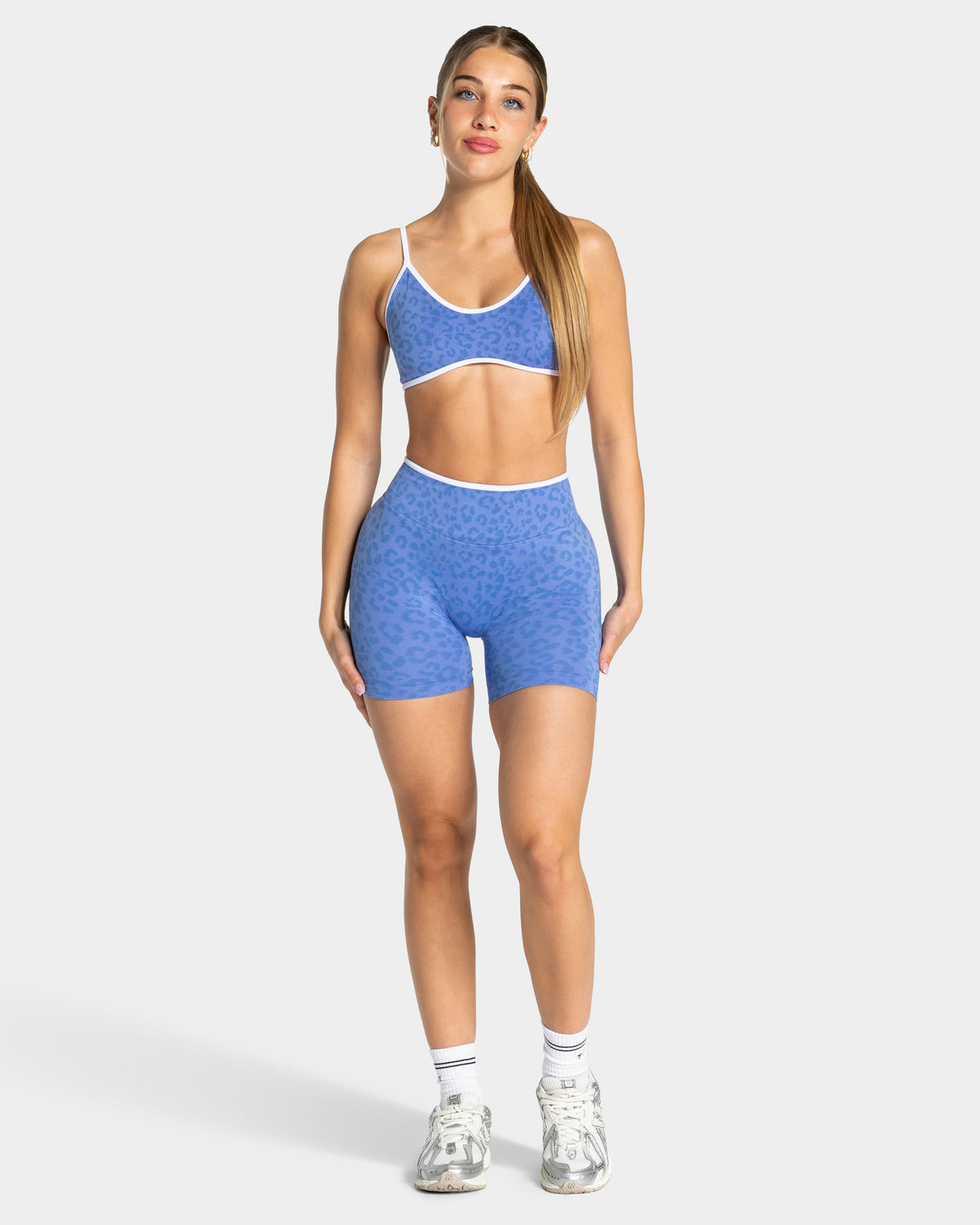 Contrastline Shorts ‘Azure Leopard Print’