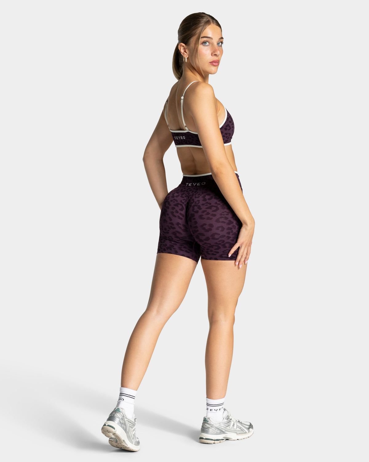 Contrastline Shorts ‘Blackberry Leopard Print’