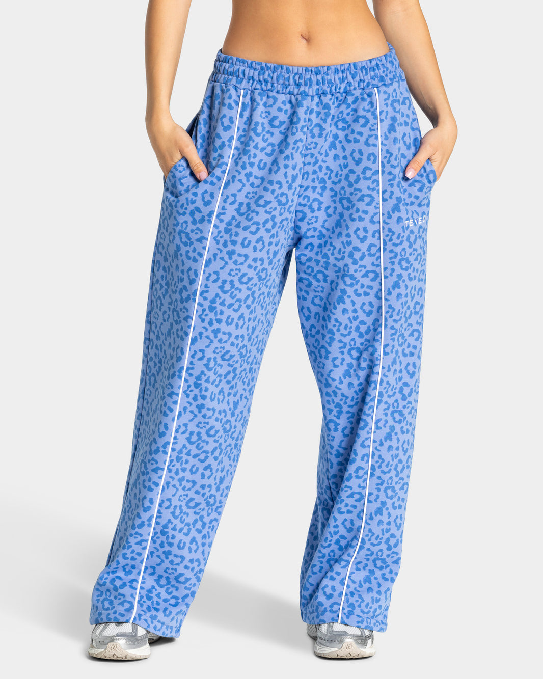 Contrastline Wide Leg Joggers ‘Azure Leopard Print’