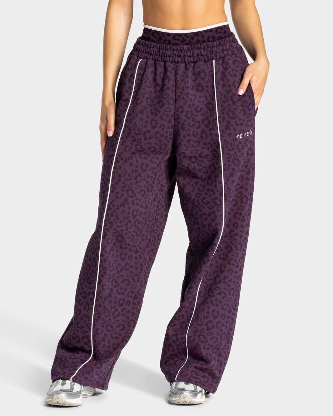 Joggers Wide Leg Contrastline “Stampa leopardata Blackberry"