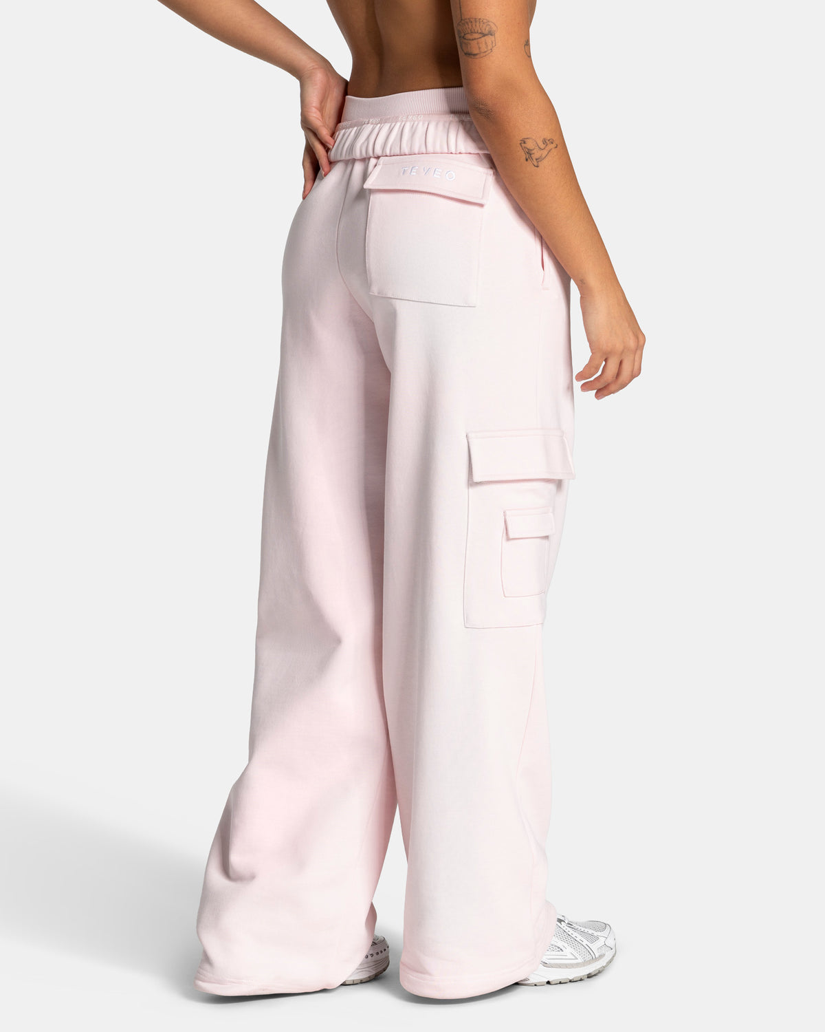 Lift Wide Leg Cargo Joggers ‘Blossom’