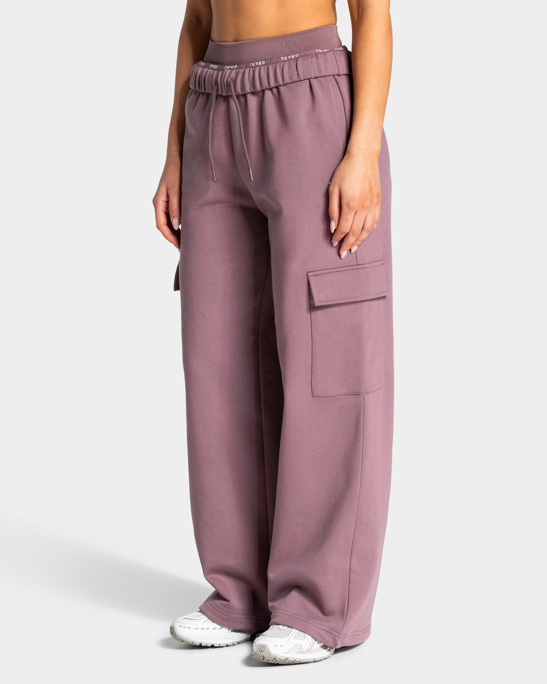 Lift Wide Leg Cargo Joggers ‘Mauve’