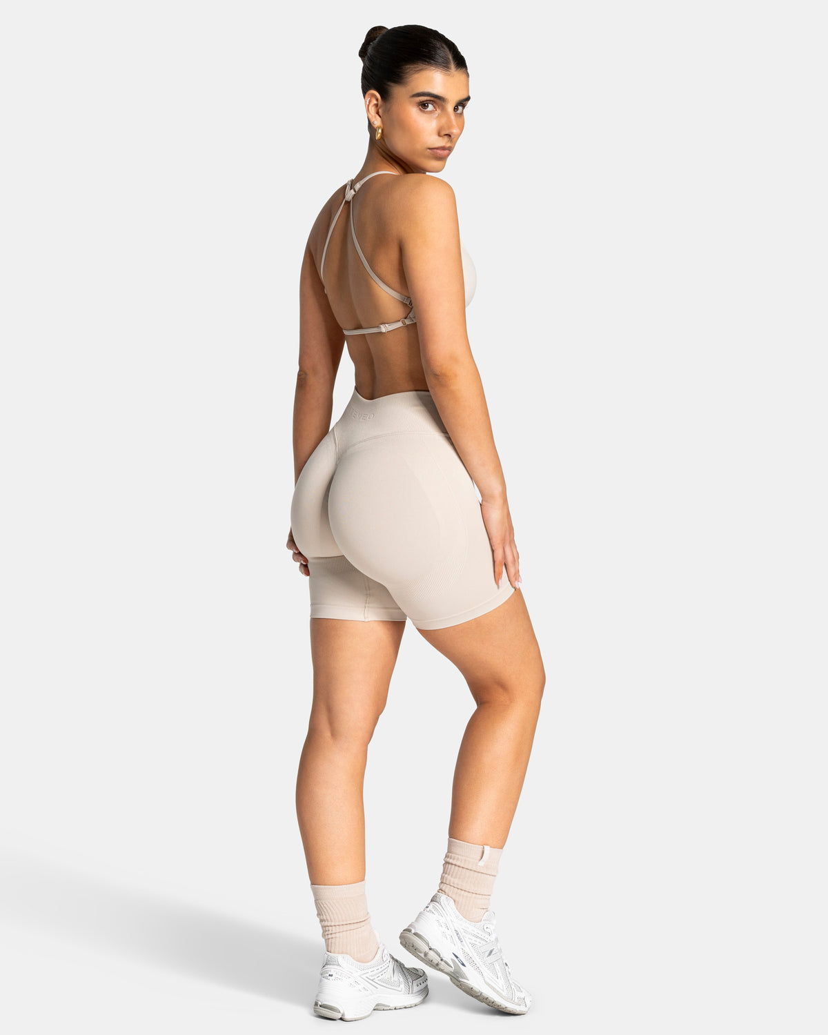 Shorts Lift Sculpt Scrunch “Cream”