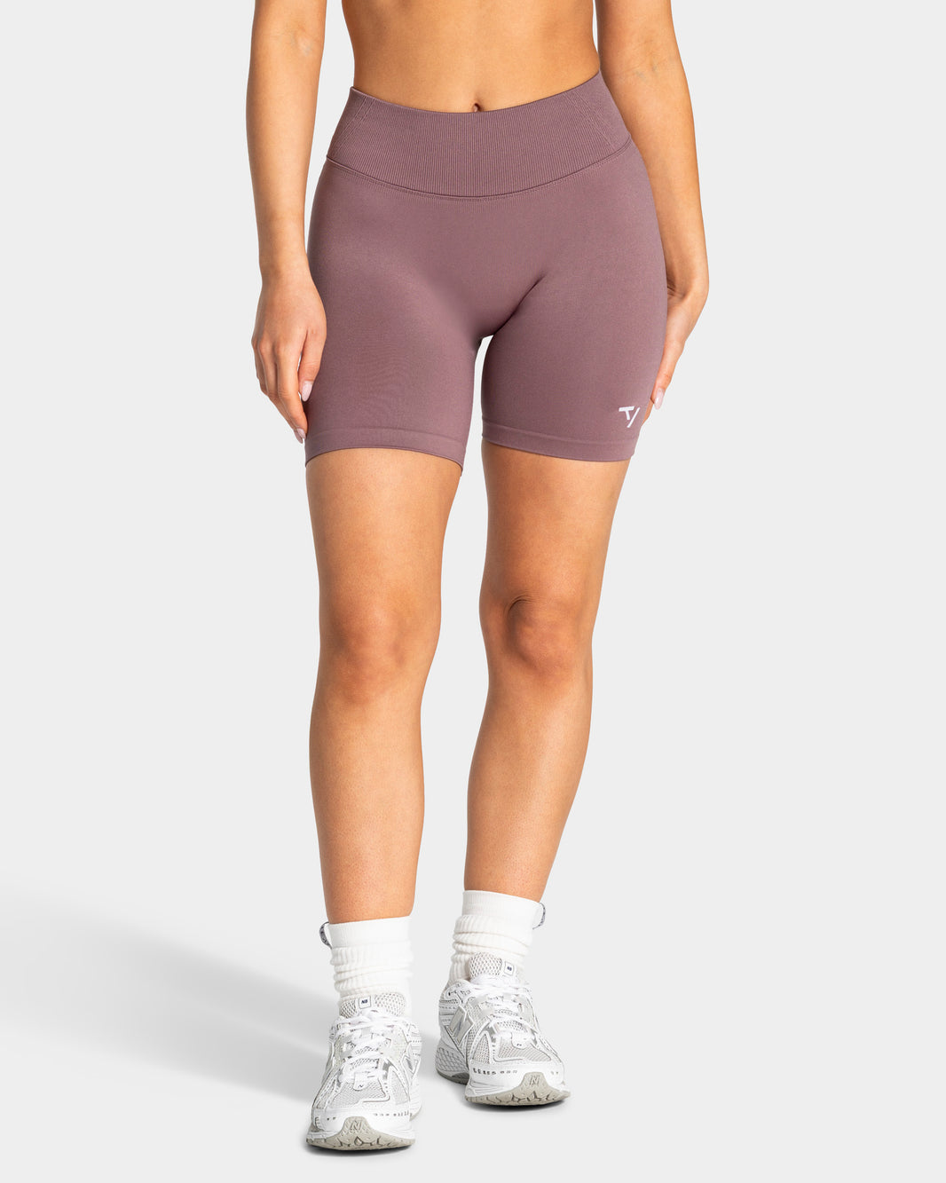Lift Sculpt Scrunch Shorts ‘Mauve’