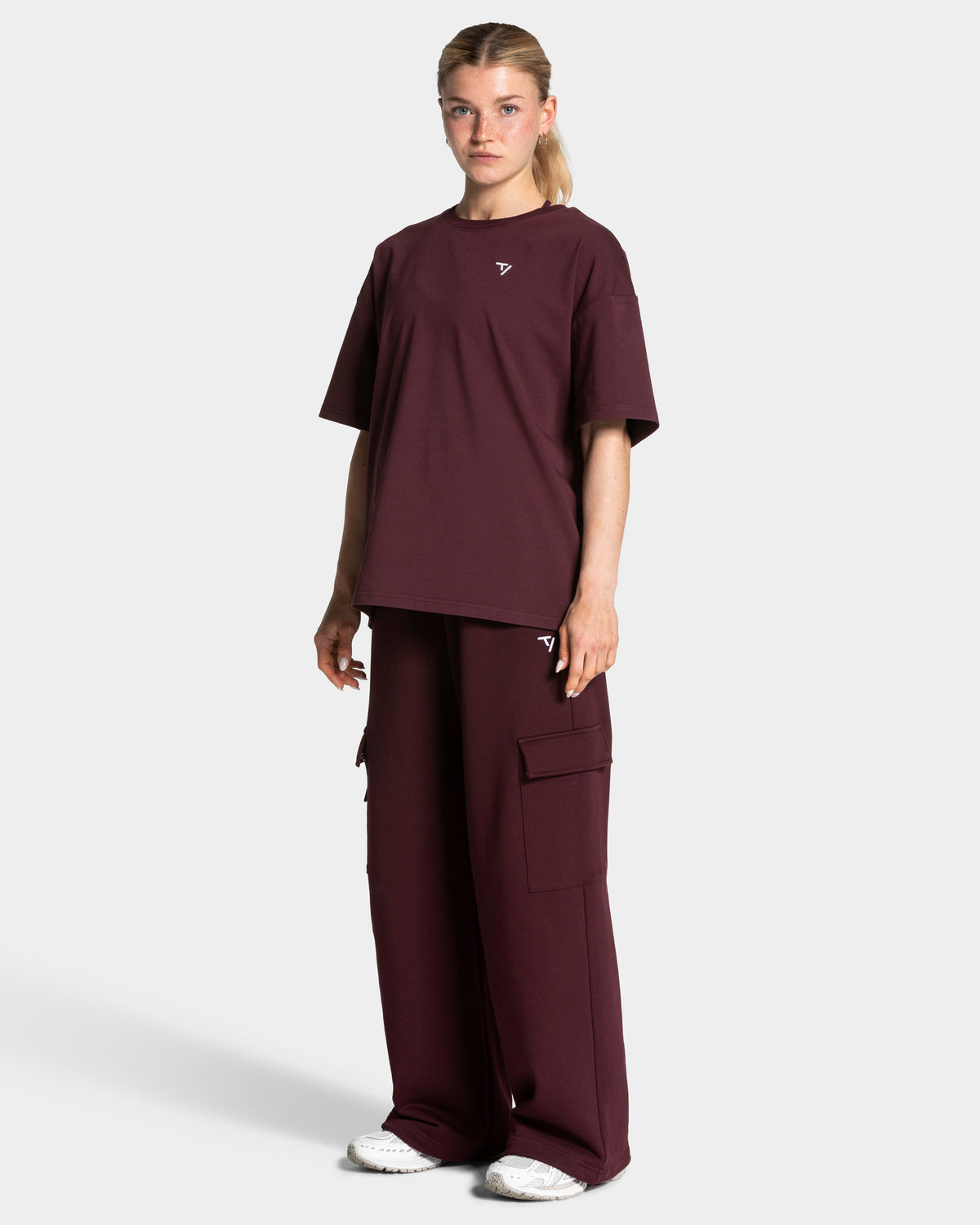 Lift Wide Leg Cargo Joggers ‘Merlot’