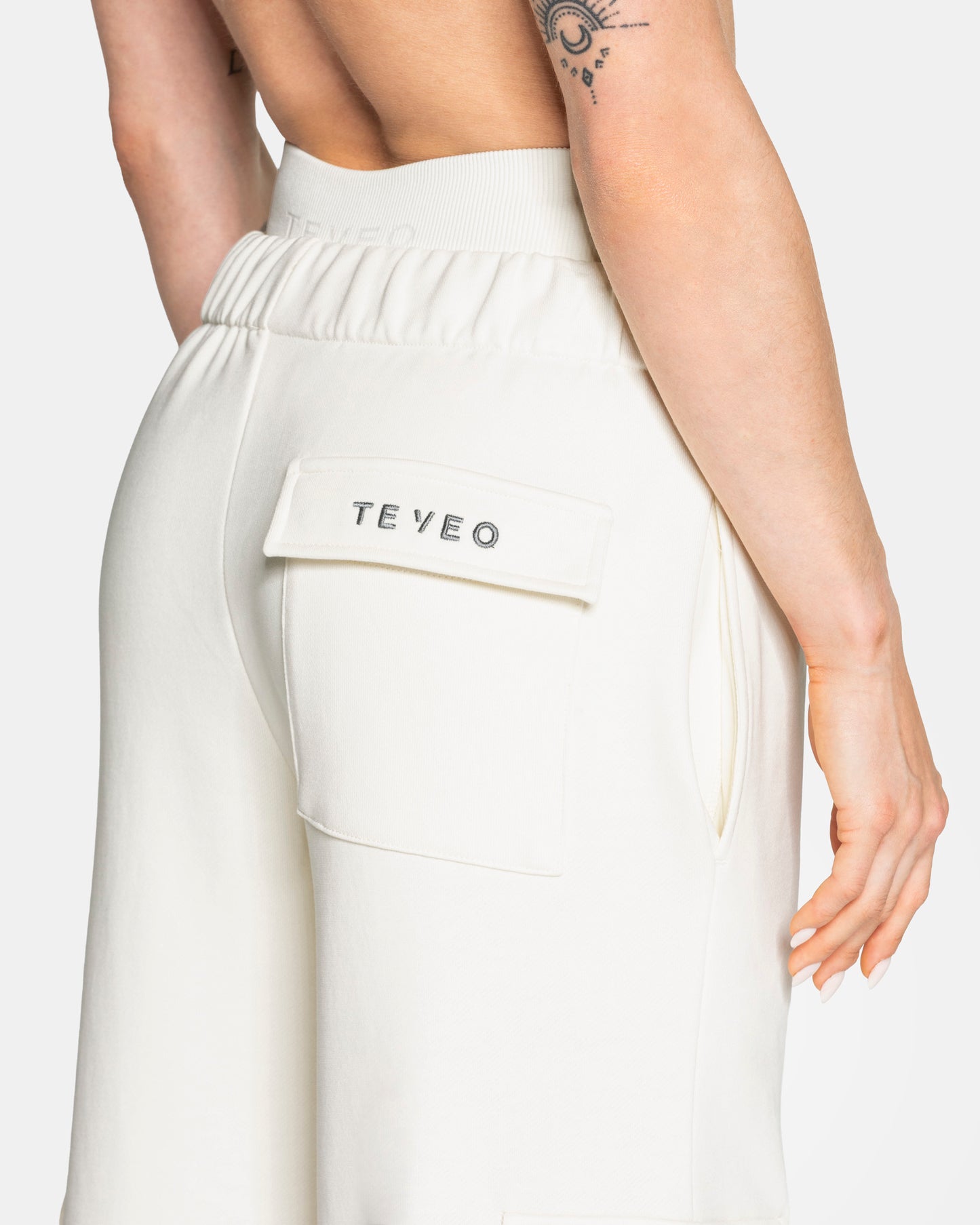 Lift Wide Leg Cargo Joggers ‘Cloud’