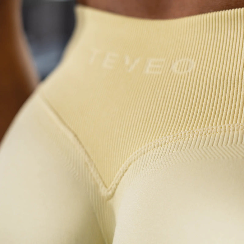 LIF_W_Scrunch-Leggings3_Bund