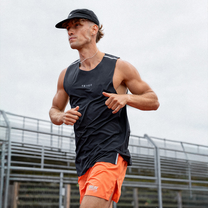 RUN RACE SPLIT SHORTS