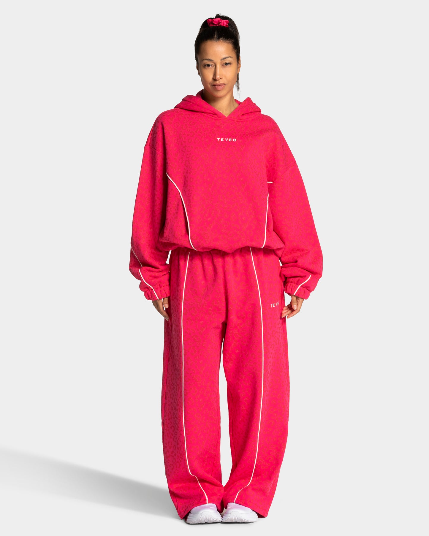 Felpa con cappuccio Contrastline “Stampa leopardata Berry"