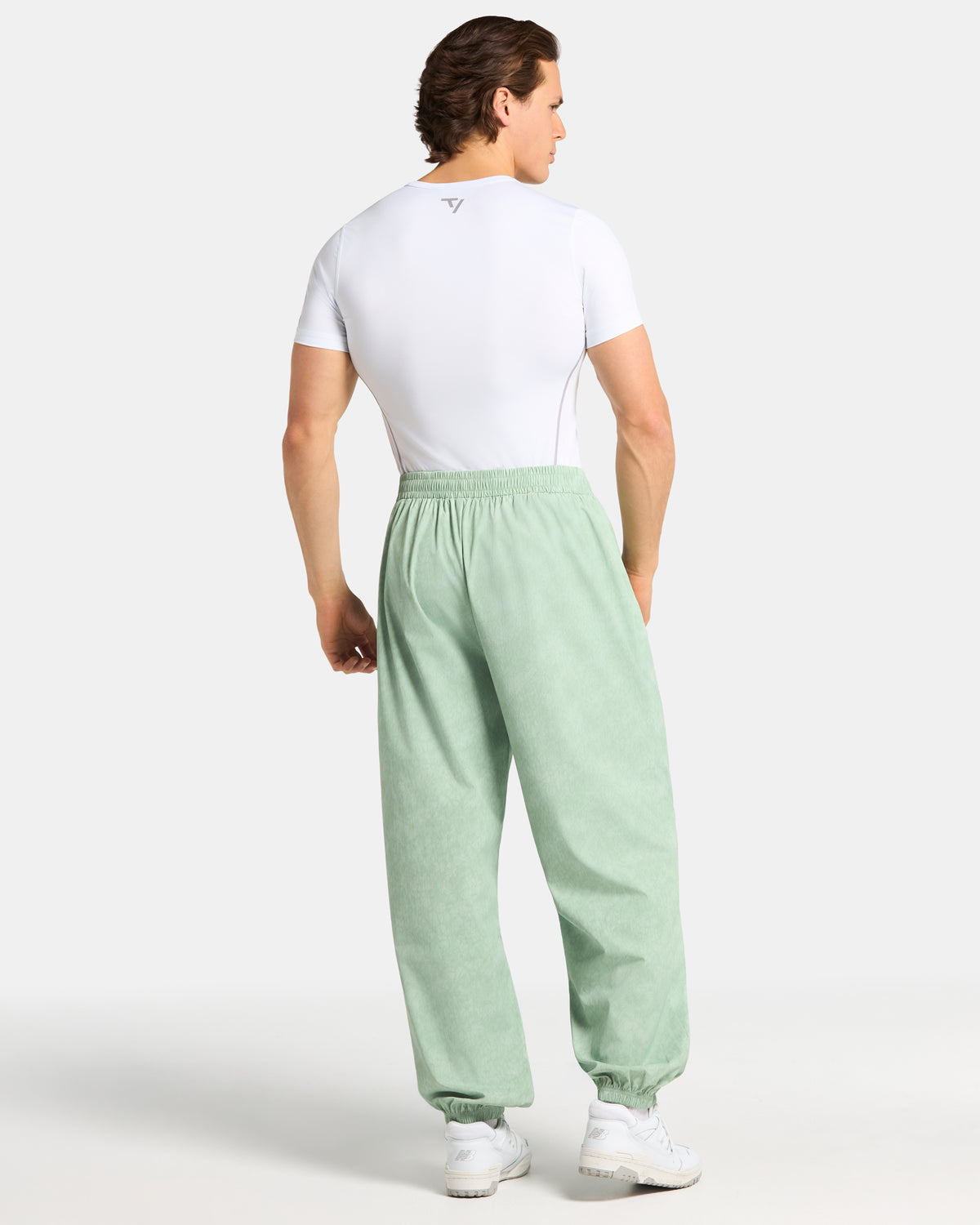 LIFT. DEPT. Fitted T-Shirt "Weiß"