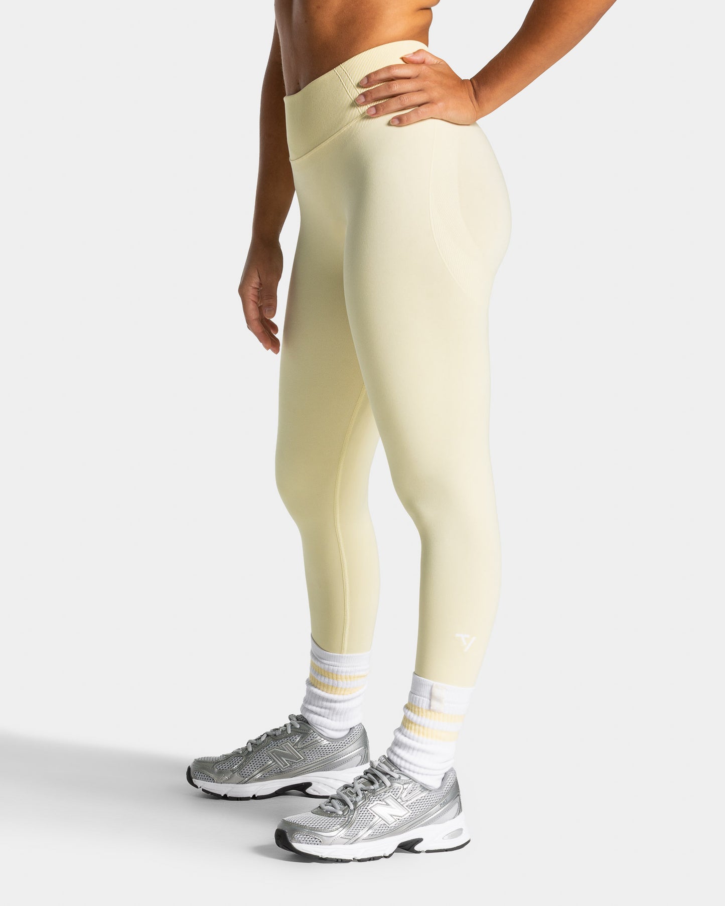 Leggings Lift Sculpt Scrunch “Butter Yellow"