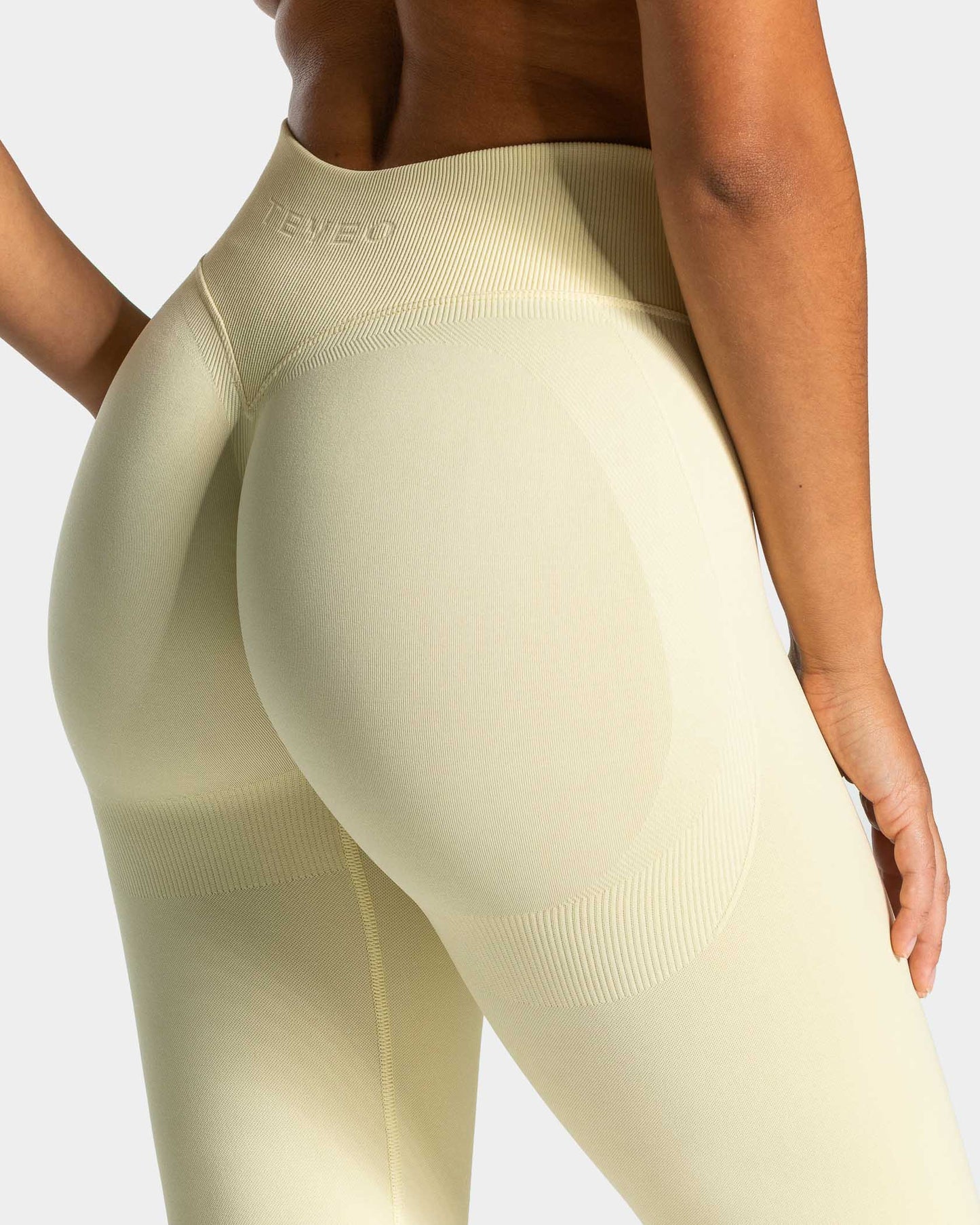 Leggings Lift Sculpt Scrunch “Butter Yellow"