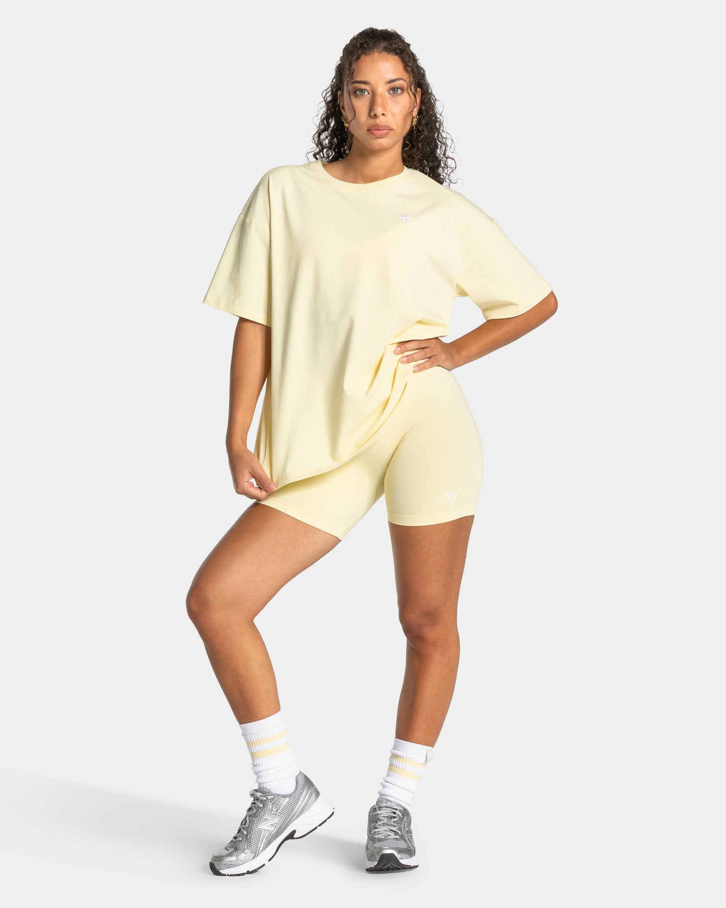 T-shirt Lift „Butter yellow”